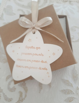 Estrela com Frase de Gratidão em Caixa Kraft