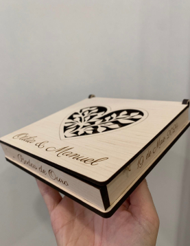 Porta Alianças em Madeira Personalizado com Gravação a Laser