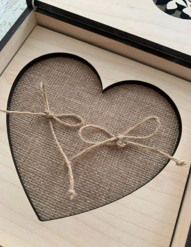 Porta Alianças em Madeira Personalizado com Gravação a Laser