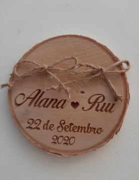 Porta Alianças Rústico em Madeira Natural Personalizado