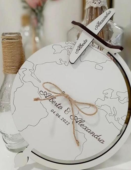 Porta Alianças Mapa do Mundo Personalizado em Madeira